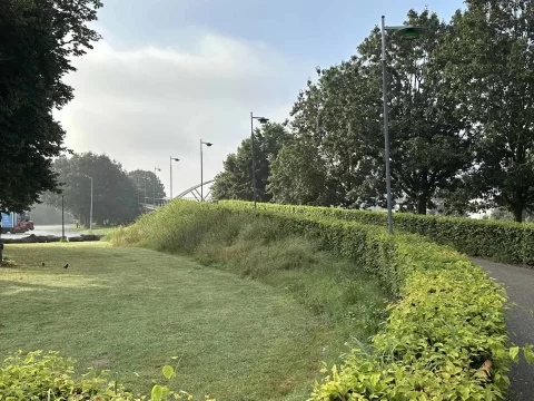 Verlichting op de fietsbrug in Dongen